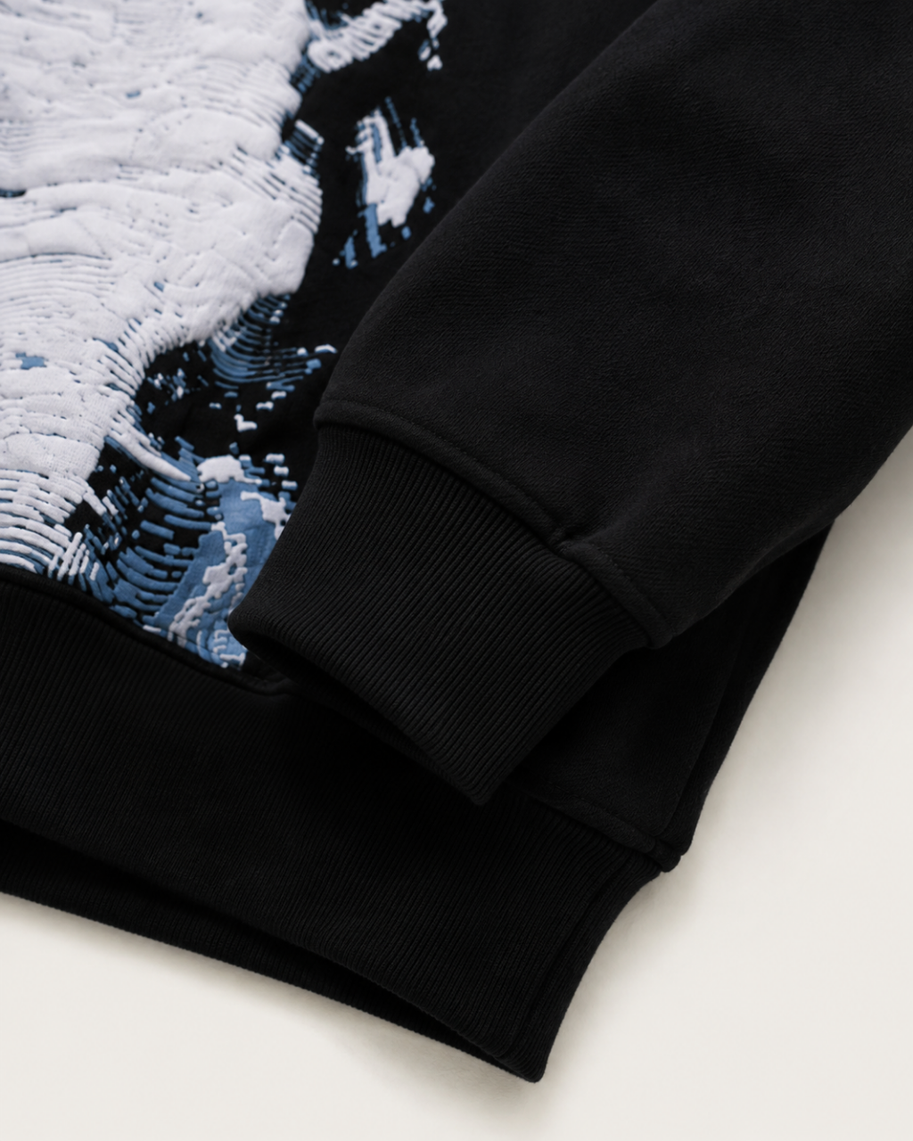 Waves Hoodie - Black