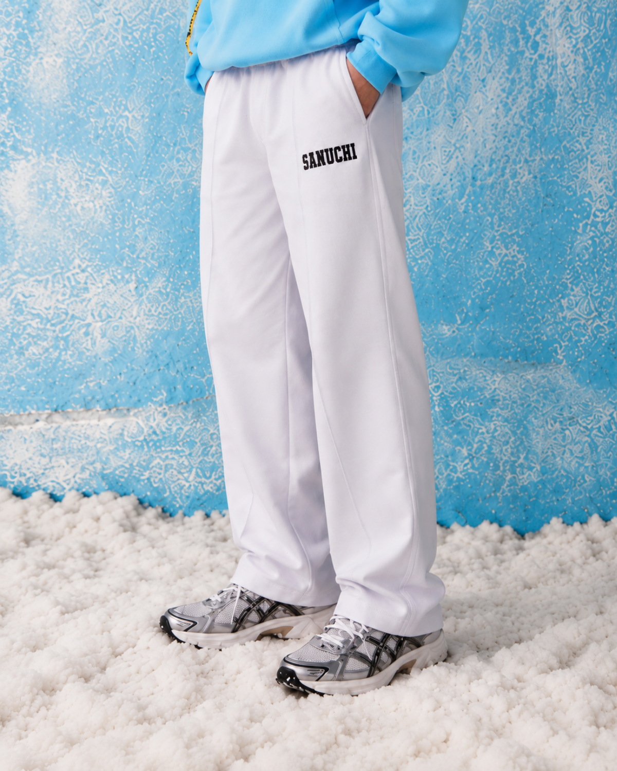 Sanuchi Nomad - White