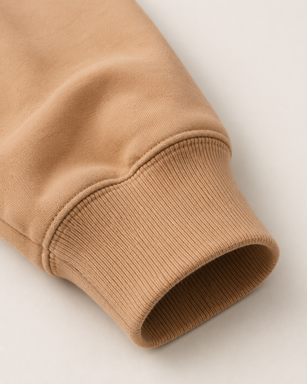 The Silent Hunt - Beige